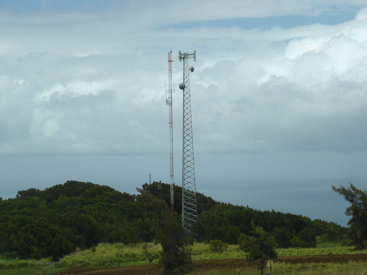 T-Mobile Data Center Relocation | Hawaii Engineering Group